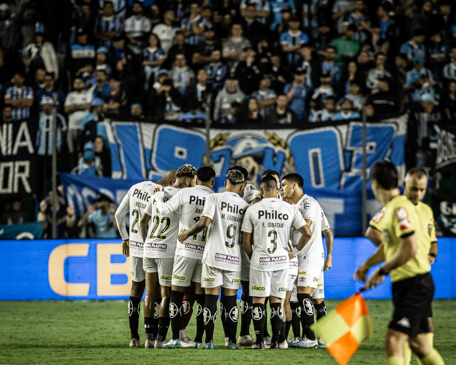 Santos FC é superado pelo Grêmio na estreia do Campeonato Brasileiro